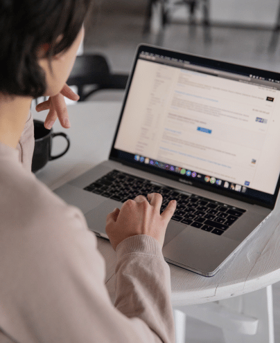 VG Digital Falcon team working on SEO strategy